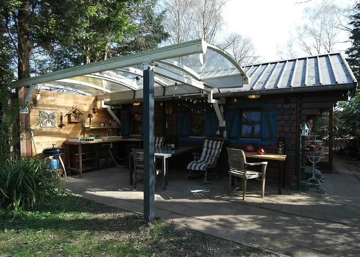 In Paradise Garden アパート *