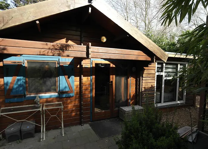 In Paradise Garden アパート