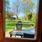 In Paradise Garden Апартаменты